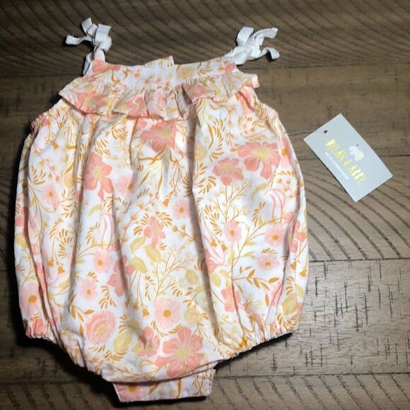 NWT Organic Cotton Floral Ruffle 3 snap Romper. Soft! 0-3 months. - Picture 1 of 11